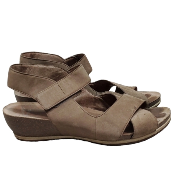 Dansko Women Comfort Leather Wedge Hook&loop Sandals shoes sz 40/9.5-10 - Picture 1 of 13